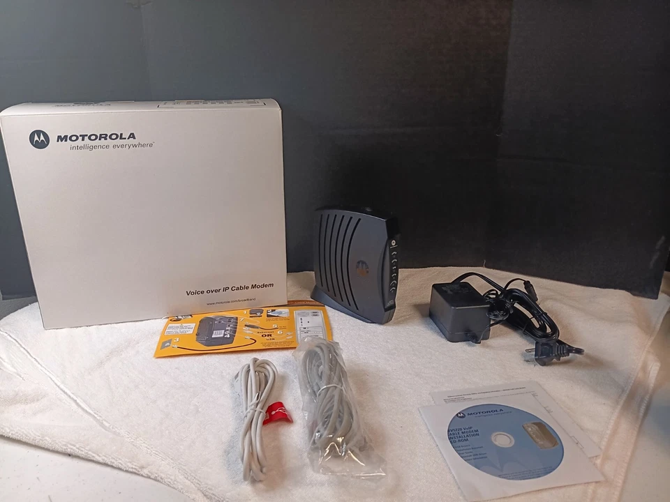 NEW Motorola SURFboard SB5100 Cable Modem 500887-027-00 - Image 1 of 4