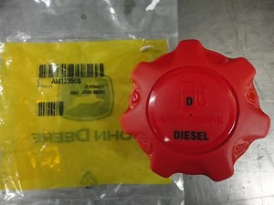 Tapa de combustible diésel roja original John Deere AM123508 - Imagen 1 de 2