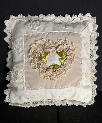 Cinta de almohada vintage hecha a mano pequeña acento flores/hojas círculos de encaje 8" Foto 1 de 4
