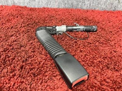 BMW F10 F02 FRONT RIGHT PASSENGER SIDE SEAT BUCKLE RECEIVER TENSIONER OEM 112K - Image 1 of 4