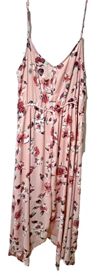 Maxi Vestido Three Pink Hearts Floral Cerradura XXL Ajustable Dobladillo con correas para los hombros Foto 1 de 3