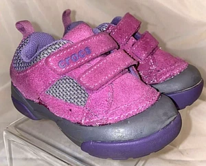 Crocs Baby DAWSON Easy On Shoes Leather Size 6 Pink Purple *N - Picture 1 of 9