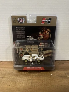 CHASE 2024 M2 Machines Diorama 1972 Chevrolet Camaro Z/28 HURST R07 Auto Figs - Picture 1 of 1
