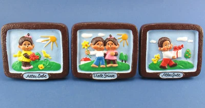 Bully - 3x Monchhichi PVC Geschenkbilder + Ständer - Relief Pictures - Bullyland - Bild 1 von 3