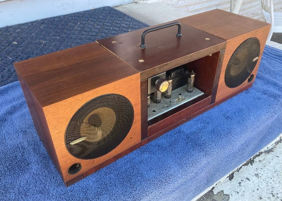 MAGNAVOX 8600 SE EL84 TUBO PORTÁTIL BLUETOOTH ESTÉREO CON ALTAVOCES ENCHUFE FASE AUDAX Foto 1 de 4