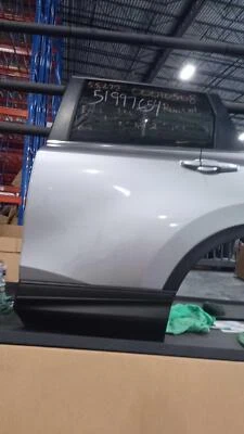 Used Rear Left Door Assembly Rear Side fits: 2018 Honda Cr-v w/privacy tint glas - Image 1 of 4