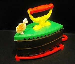 Vintage iron made in Portugal in the 1960's - Picture 1 of 6