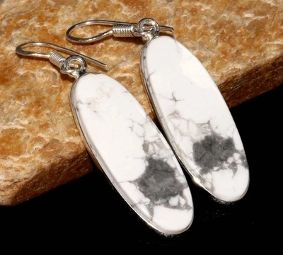 Pendientes étnicos Howlita elegantes enchapados en plata 925 hechos a mano tamaño 2,1" GW Foto 1 de 3