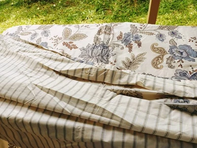 Private Collection Queen Size Doona/Quilt Cover 100% Cotton Double Sided  - image 1 of 4