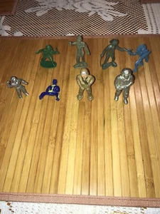 1950's Misc plastic/metal space/military/cowboy Indian figures nice  9pc Lot - Picture 1 of 6