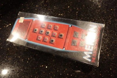 Vintage MERLIN Portátil Eletrônico de Mesa Videogame B3 Ainda Selado NOVO - Imagem 1 de 4