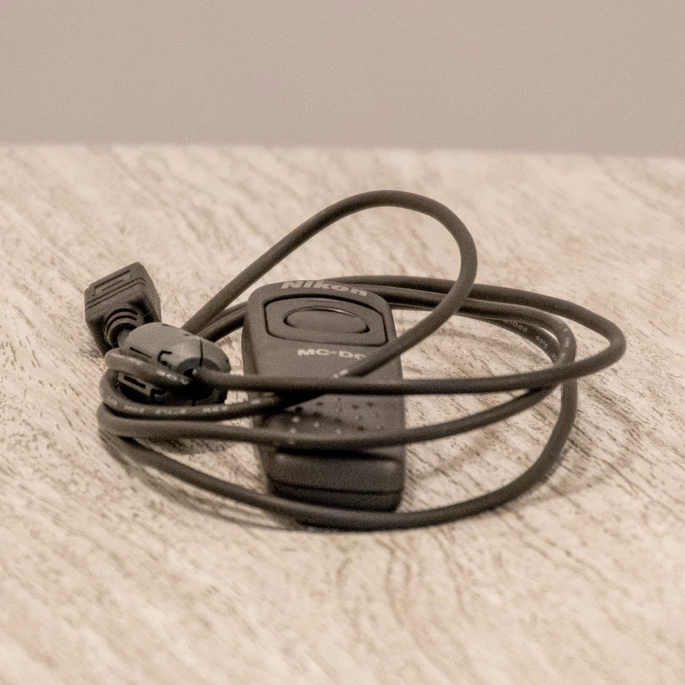 Nikon MC-DC2 Remote Release Cord - EXCELLENT CONDITION, SUPER LIGHT USE - Image 1 of 1