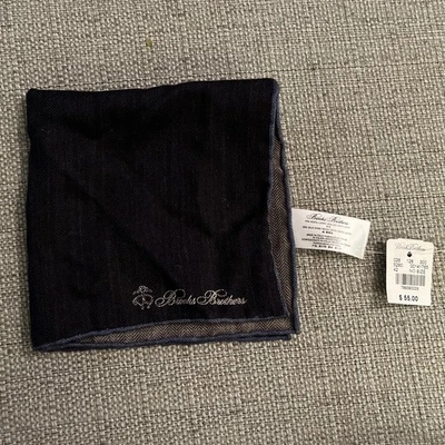 NUEVO Pañuelo cuadrado de bolsillo Brooks Brothers azul precio de venta sugerido por el fabricante $55 Foto 1 de 4
