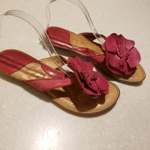 BORN SIZE 7 MAGENTA FLOWER Leather Sandal - Bild 1 von 7