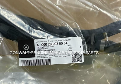 Manguera de refrigerante del motor Mercedes Benz E63 AMG S 2018-2019 000203020064 Foto 1 de 4