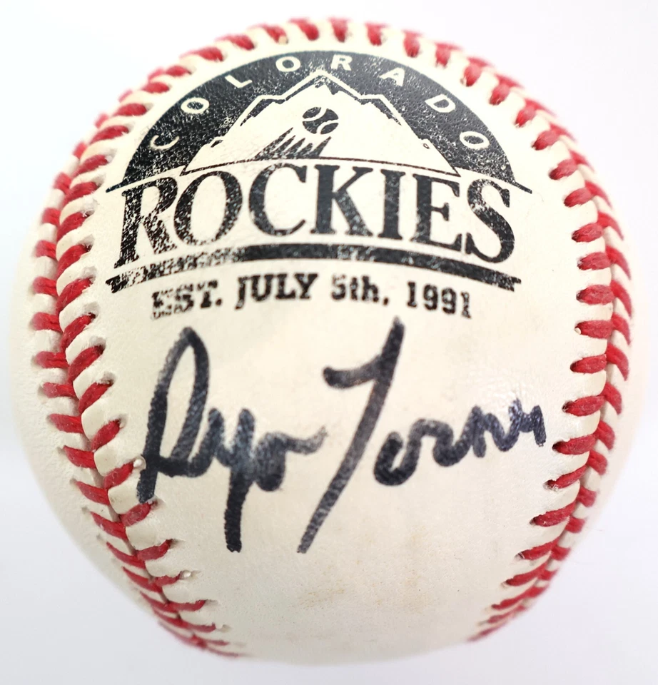 Ryan Turner Autografiado Colorado Rockies Est. 5 de julio de 1991 logotipo original béisbol Foto 1 de 3