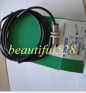 1PC NEW Schneider XS918RWPAM12 - Picture 1 of 1