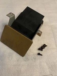 1975-1980 H BODY SUNBIRD MONZA /VEGA ASTRE SKYHAWK STARFIRE ASHTRAY AND RECEIVER - Picture 1 of 12