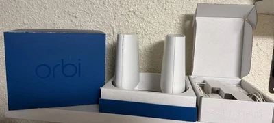 NETGEAR Orbi RBR20 Tri-Band Mesh Wi-Fi Router & RBS20 Satellite In Box - Image 1 of 4