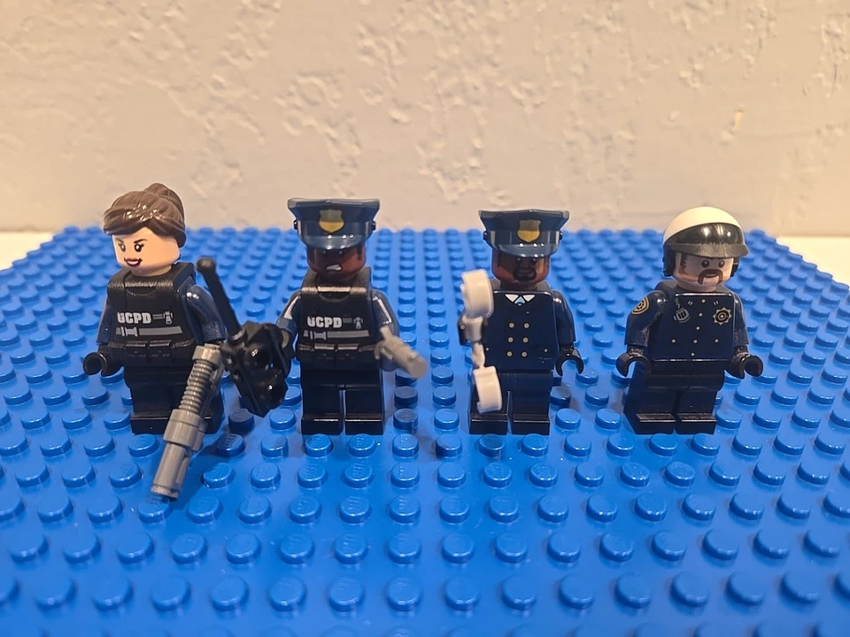 LEGO La LEGO Película Batman - 4 Oficiales GCPD y Swat - Lote de Minifiguras Foto 1 de 4