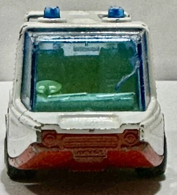 Vintage Matchbox Lesney Superfast Stretcha Fetcha 1971 Ambulance V-F-C - Image 1 of 4