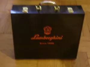 Lamborghini Aktentasche schwarz lackiert 16 1/2"x 14"x 4 1/2 Zoll - Bild 1 von 9