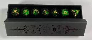 Crystal Maggie 11-teiliges Zelda dunkelgrüner Glitzer D&D Würfelset DnD Neu - Bild 1 von 15