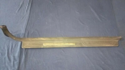 2001 MITSUBISHI ECLIPSE LEFT DOOR SILL PLATE SCUFF PLATE TRIM SEAL BLACK Q0X4 - Image 1 of 4