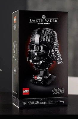LEGO Star Wars: Darth Vader Helmet (75304) - Image 1 of 4