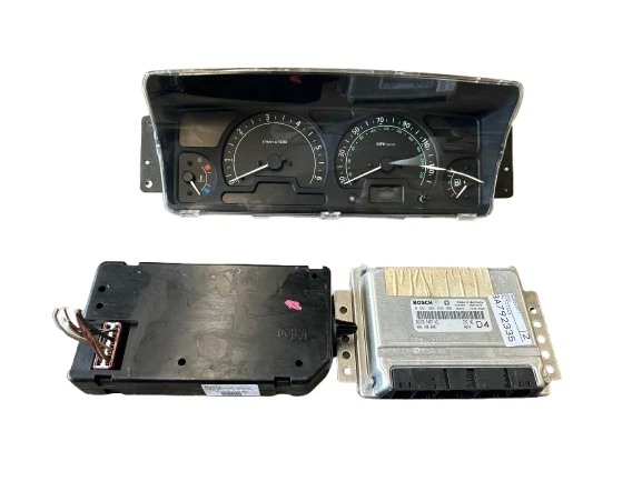 Land Rover Discovery 2003-2004 OEM Instrument Cluster BECM Engine Ecu Foto 1 de 4