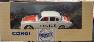 Corgi Classic Vehicles 1:43 96685 Jaguar MKII Staffordshire Police Untouched - Image 1 of 4