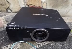 Panasonic PT-DZ6700 Projector Professional projector PT-DZ6700e Commercial