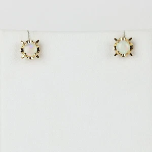Stunning 14k Yellow Gold, Opal Women's Screwback Stud Earrings - Picture 1 of 2