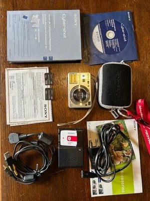 Sony Cyber-Shot DSC-W110 7.2MegaPixels Fotocamera Digitale e Accessori - Immagine 1 di 4