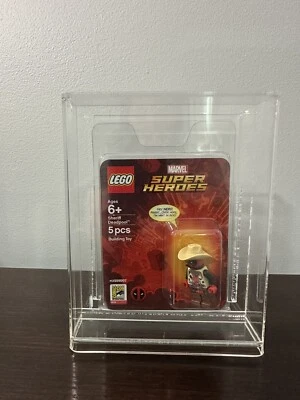 LEGO SDCC COMIC CON 2018 EXCLUSIVE SHERIFF DEADPOOL MINIFIGURE MARVEL AUTHENTIC - Image 1 of 2
