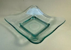 Hand-Crafted Spanish Recycled Glass Centerpiece Bowl, 11" Square Green  - Picture 1 of 5
