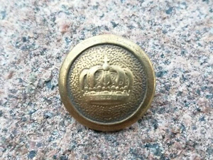 WW1 Original German Army Uniform Brass Button with Crown, Marked (1681) - Picture 1 of 6