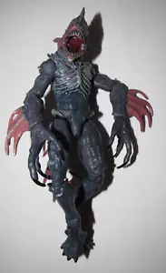 Figura Mattel DC Multiverse Trench Warrior BAF completa y excelente - Imagen 1 de 1