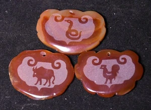 4CM Collect China Agate Onyx Carved Ox Snake Chicken Animal Amulet Pendant Set - Picture 1 of 5