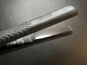 HSI Professional Flat Iron Model-E038 (Tested And Works) - Picture 1 of 6