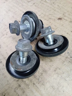 08-14 Infiniti G37 Vq37vhr Idler Pulley Bolts Vq37 370z Q50 - Image 1 of 4