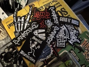 Lot of 20 Heavy Metal Punk Music Rock Band Patches Wholesale Iron-on Appliques - Picture 1 of 1