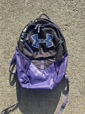 Mochila Under Armour gris y púrpura Foto 1 de 3