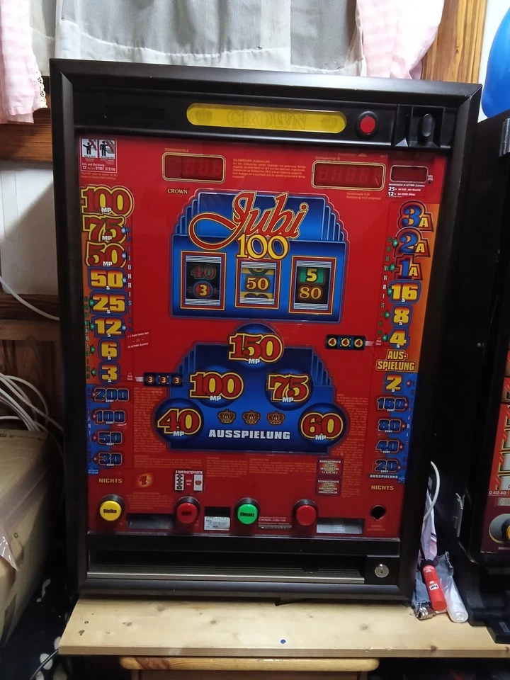 geldspielautomaten Jubi 100  gebraucht euro.  Der Geldspielautmat Ist Defekt. - Bild 1 von 1