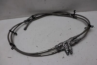 Alerón trasero McLaren 650S 2016 líneas de elevación hidráulicas tubos J199 Foto 1 de 3