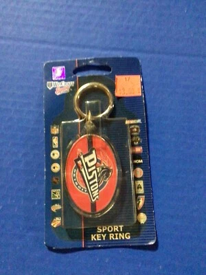 Vintage NBA Detroit Pistons Old LOGO KEY CHAIN Keychain  2002 Wincraft - Image 1 of 2