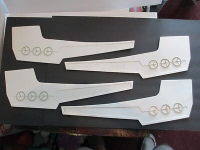 NOS VINTAGE WHITE GM Ford Dodge Mopar 1970's MUD FLAPS SPLASH GUARDS VINYL  D7 - Image 1 of 4