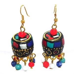 Pendientes Tibetanos Jumki Multicolor Piedras Preciosas Enchapados en Oro Nepal Hechos a Mano Joyería - Imagen 1 de 3