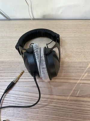 beyerdynamic DT 770 Pro 250 ohm - Image 1 of 4