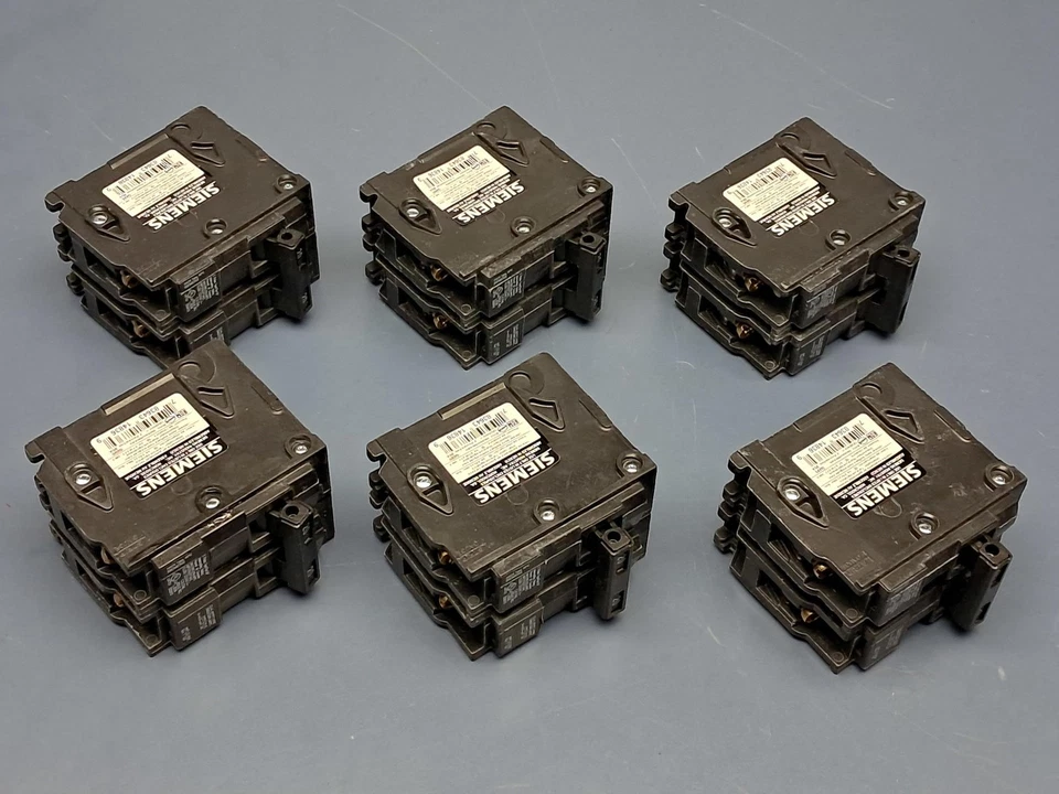 Lot of 6 Siemens Q220 Plug On Circuit Breaker 20A 2P 120/240V Type QP 2-Pole